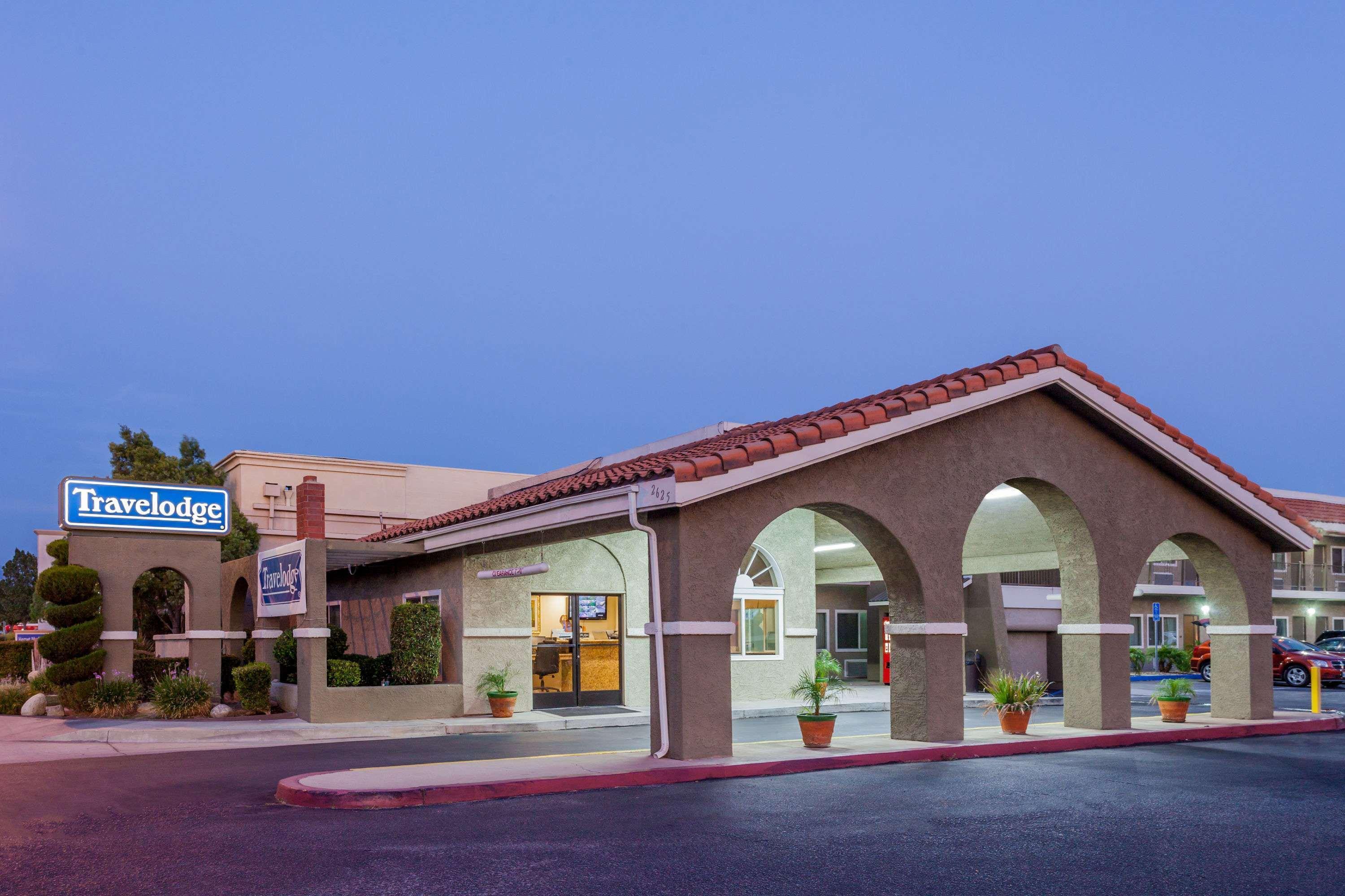 Travelodge By Wyndham Hemet Ca מראה חיצוני תמונה