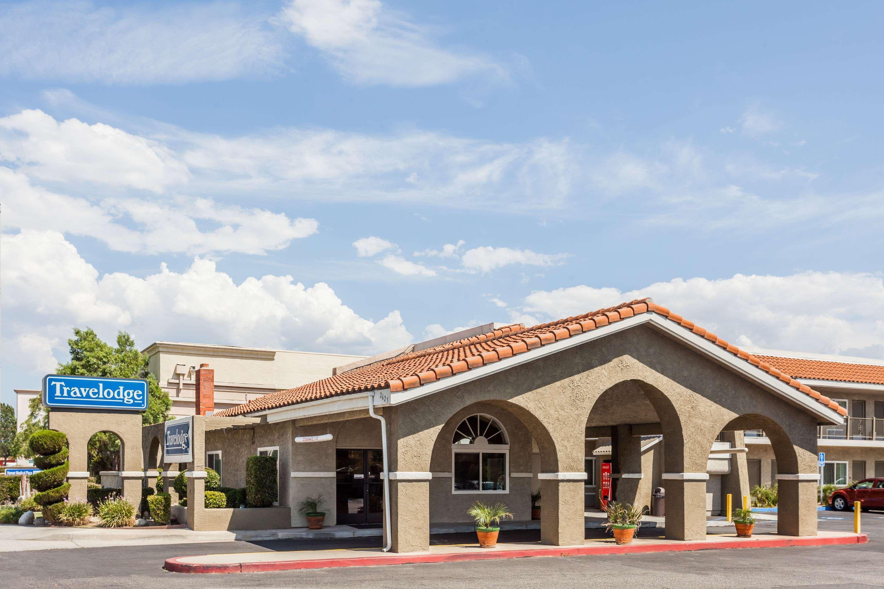 Travelodge By Wyndham Hemet Ca מראה חיצוני תמונה