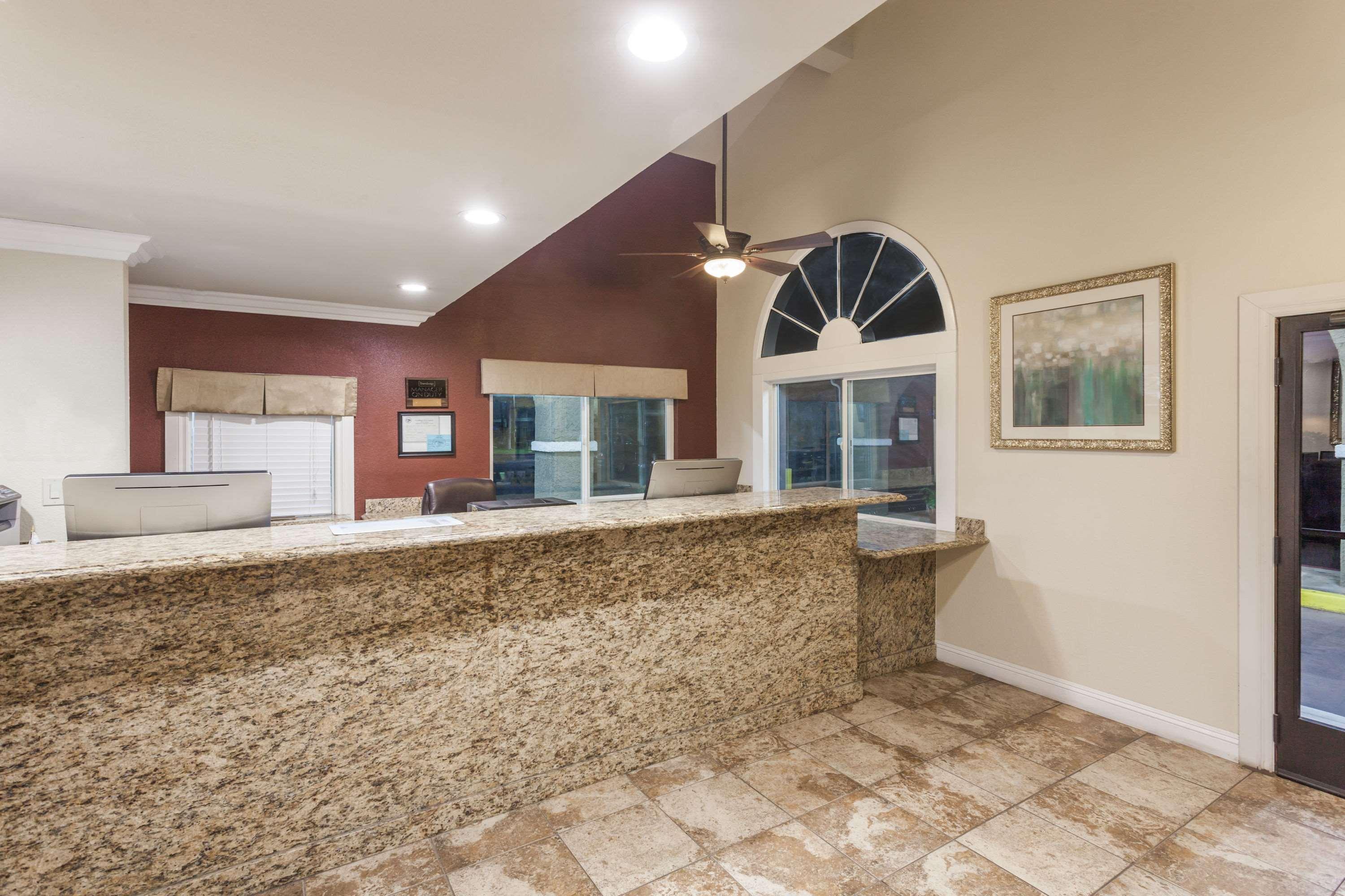 Travelodge By Wyndham Hemet Ca מראה חיצוני תמונה